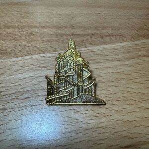 Disney Little Mermaid Ariel Atlantica King Triton’s Castle Pin